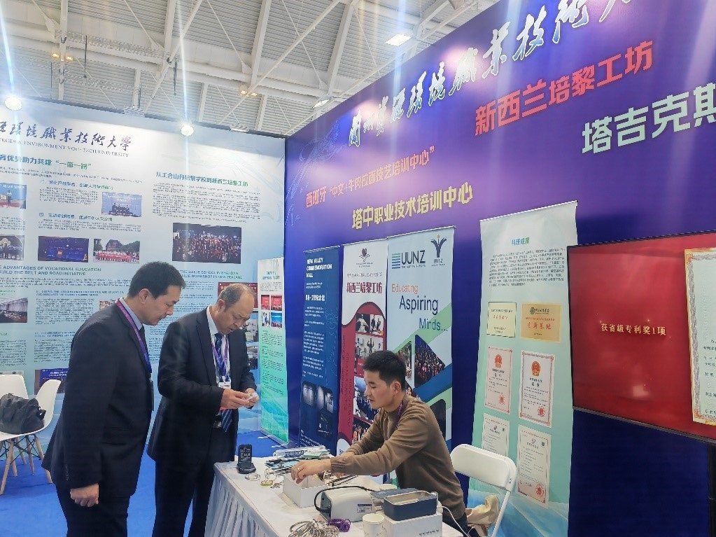 展臺現(xiàn)場。蘭州資源環(huán)境職業(yè)技術(shù)大學(xué)供圖