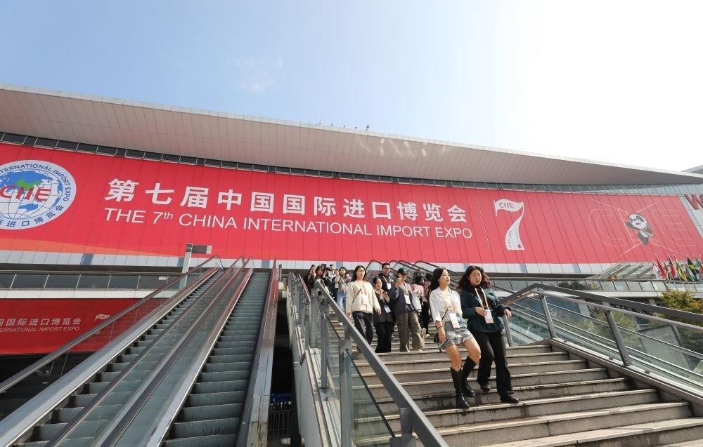 第七屆進博會按年計意向成交額超八百億美元。