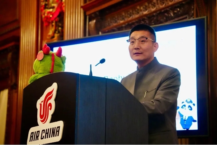國航倫敦營業(yè)部總經(jīng)理夏寶輝致辭。吳若鳴攝