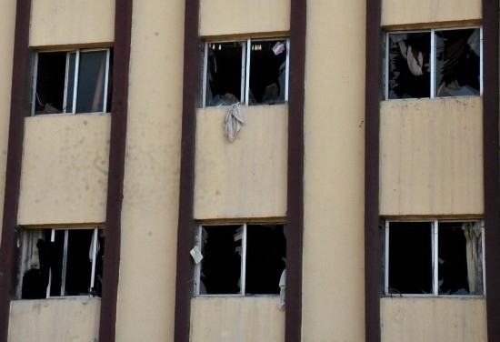 這是11月29日在敘利亞阿勒頗拍攝的一處遭襲建筑。新華社發(fā)