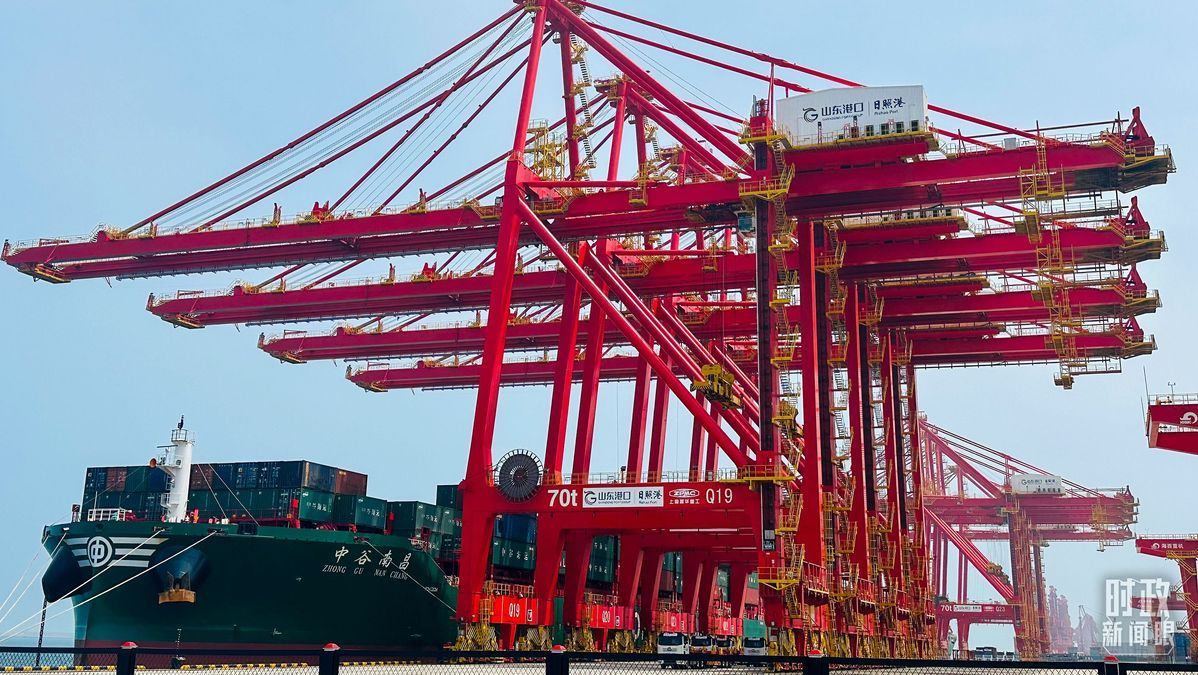 △山東日照港。（總臺央視記者范一鳴拍攝）