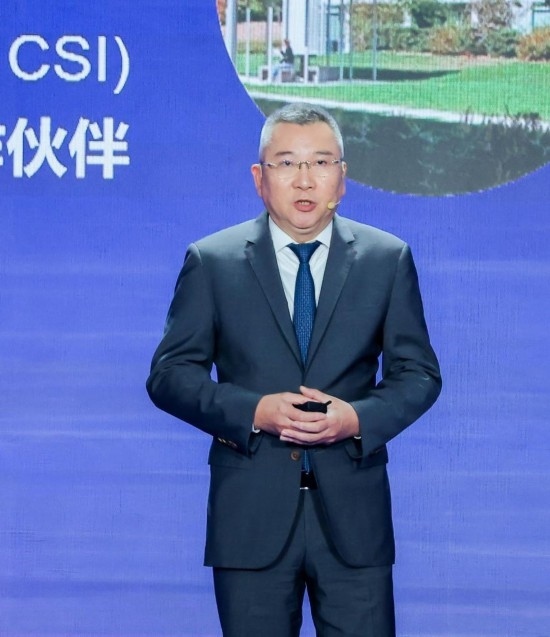 12月6日，法國(guó)達(dá)索系統(tǒng)公司全球執(zhí)行副總裁許善淞在深圳全球招商大會(huì)上。新華社發(fā)