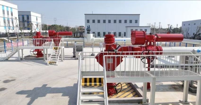 300兆瓦壓氣儲(chǔ)能示范工程鹽穴儲(chǔ)氣庫(kù)井場(chǎng)。受訪者供圖