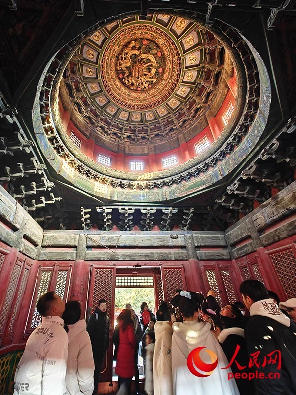 2025年1月，游客正在故宮博物院參觀。人民網(wǎng)記者 韋衍行攝