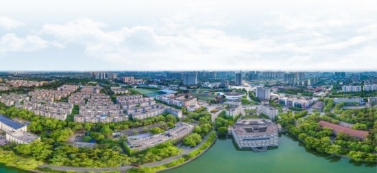 成都理工大學(xué)全景航拍圖。成都理工大學(xué)供圖