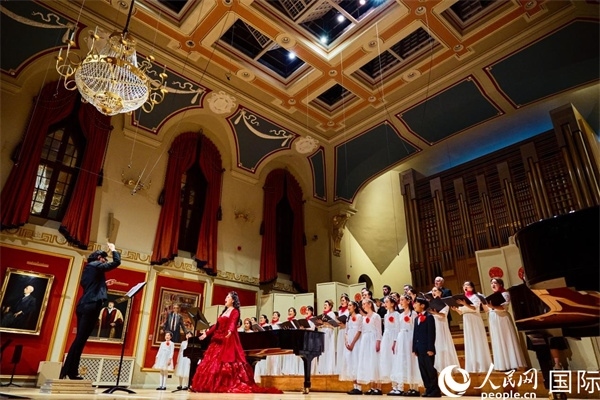 大合唱《燈火里的中國》。楊浩鵬攝