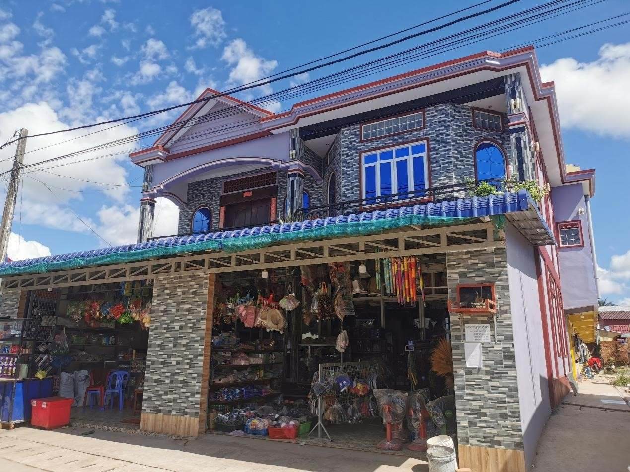 毗鄰西港特區(qū)的商店。西港特區(qū)供圖