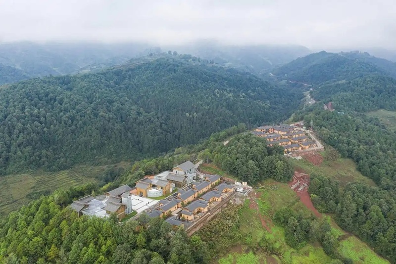 2020年10月13日拍攝的三河村新村聚居點(diǎn)。 