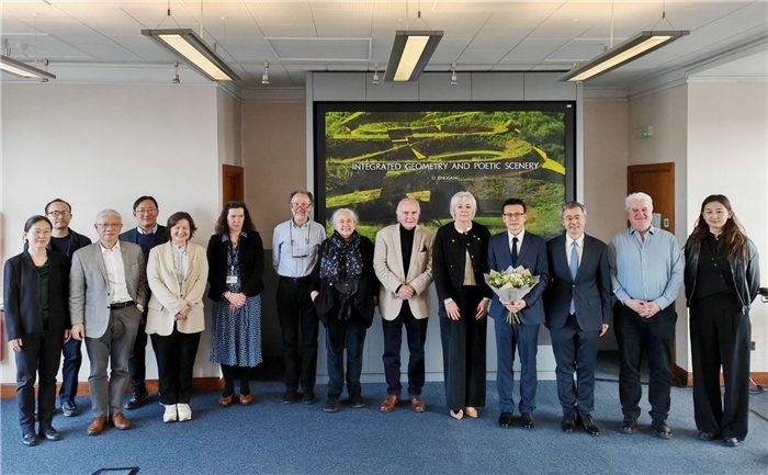 參加開(kāi)幕式和學(xué)術(shù)交流活動(dòng)的嘉賓合影?；顒?dòng)主辦方供圖