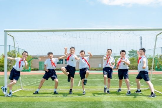 重慶高新區(qū)學(xué)子。