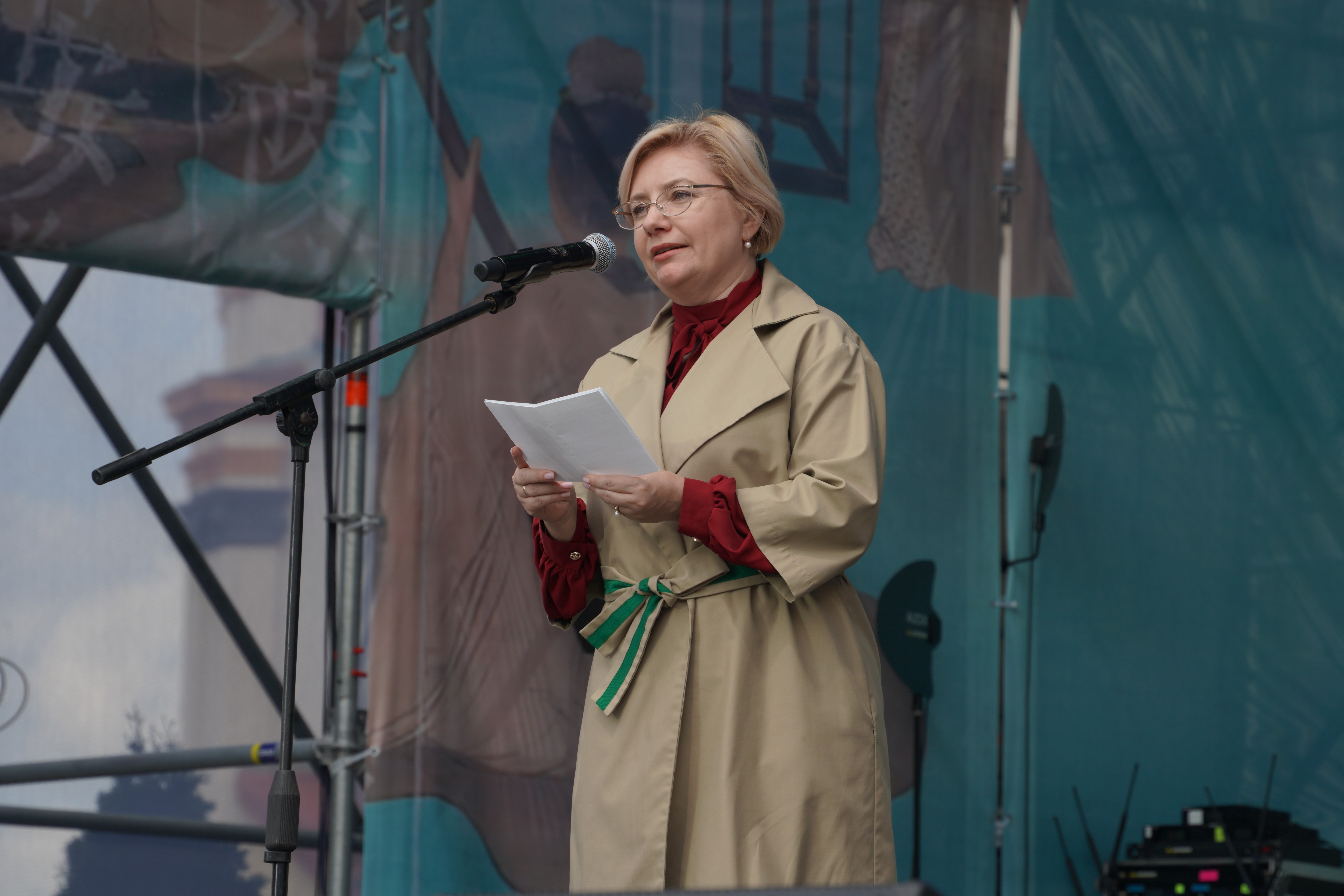 拉扎列維奇在活動開幕式上發(fā)表致辭。中國駐白俄羅斯大使館供圖