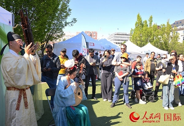 明月民樂(lè)工坊展示。人民網(wǎng)記者 殷淼攝